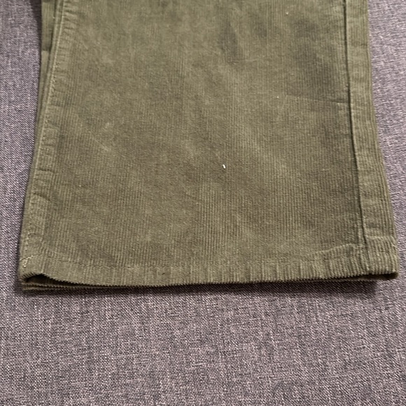 Green corduroy textured pants - Picture 7 of 11